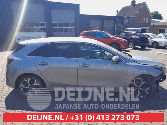 Kia Ceed Türscheibe 4-türig rechts vorne O666976