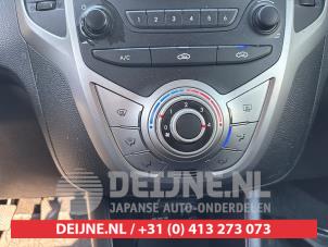 Hyundai IX20 Heater control panel O667088 photo 3