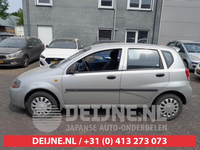 Daewoo Kalos Türscheibe 4-türig links hinten O667265