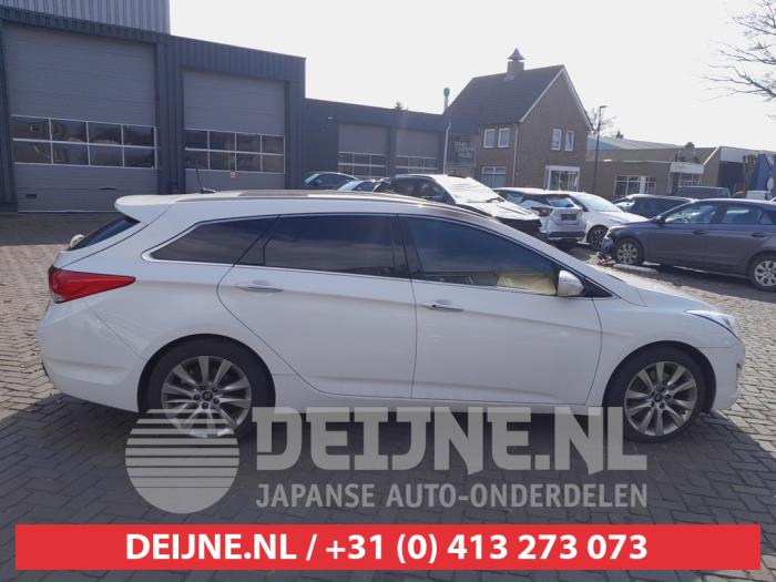 Hyundai I40 Extra window 4-door, right O667302