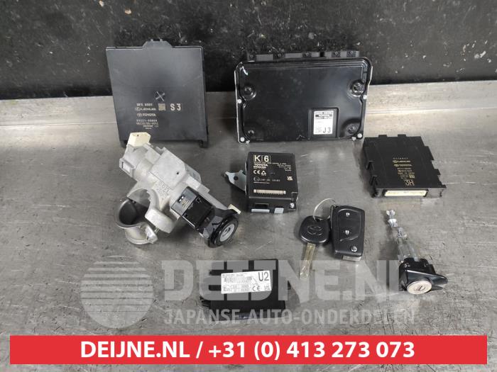 Toyota Yaris Ignition lock + key O667324