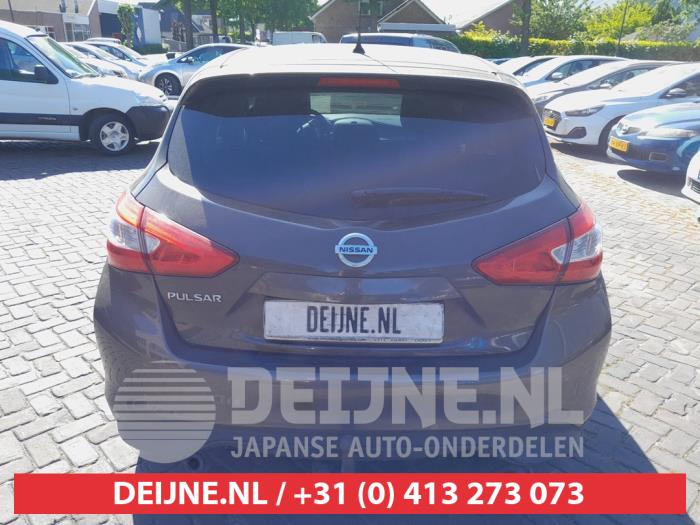 Nissan Pulsar Scheibenwischermotor hinten O667398