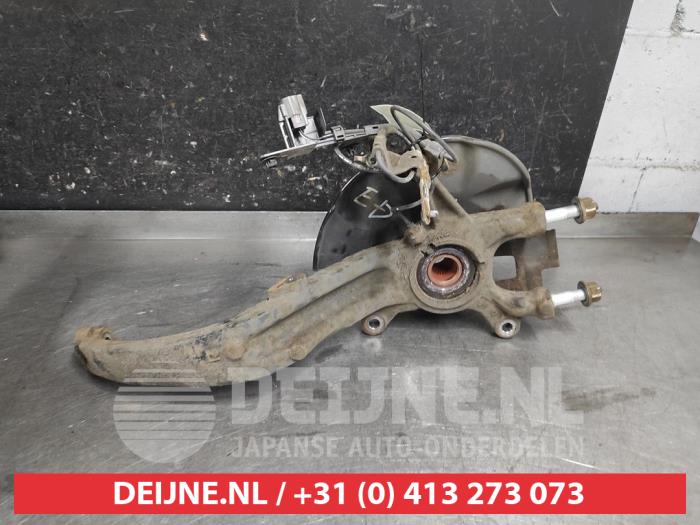 Mazda 6 Fusee rechts-voor O667522