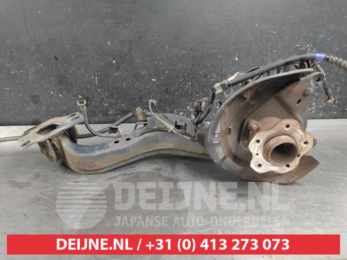 Nissan Qashqai Fusee links-achter O667423