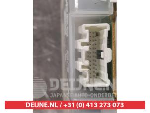 Mazda 5 Tacho - Kombiinstrument KM O304167 foto 3