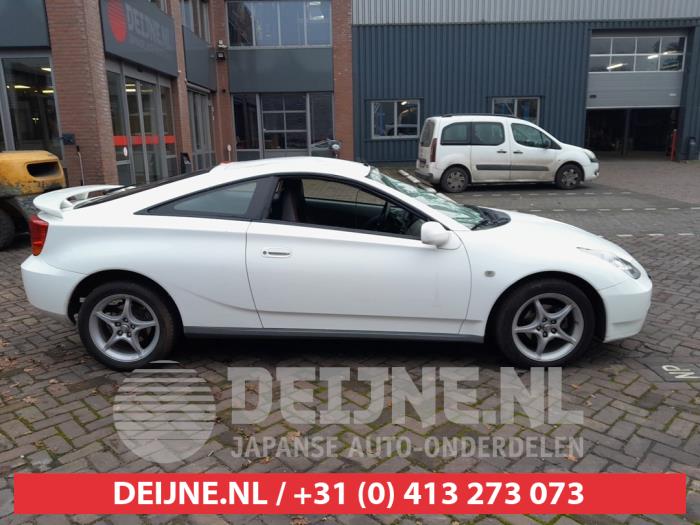 Toyota Celica Side skirt, right O667602