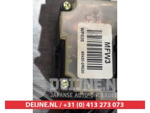 Hyundai I30 Ruitenwis Schakelaar O309626 foto 4