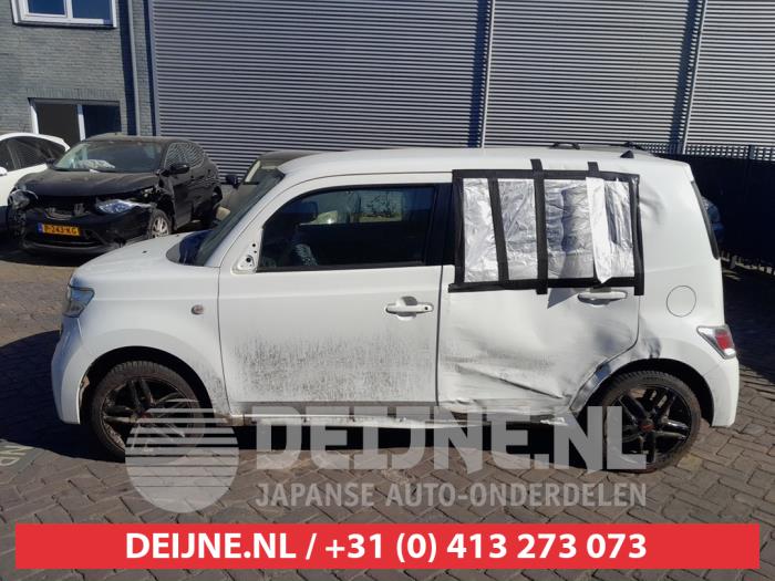 Daihatsu Materia Tür 4-türig links vorne O667624