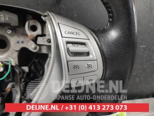 Nissan Pulsar Lenkrad O667749 foto 3