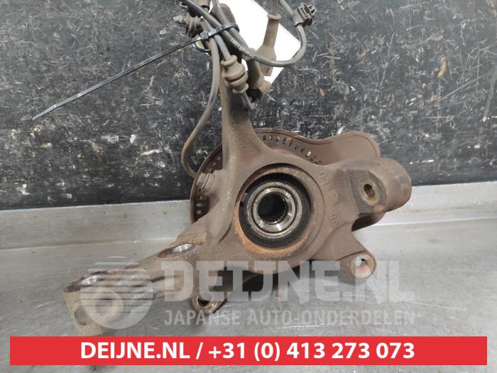 Suzuki Swift Fusee rechts-voor O667820
