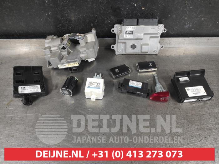 Mazda MX-5 Slotenset Cilinder (compleet) O668012