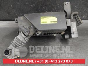 Gebruikte Luchtfilterhuis Mazda MX-5 RF (ND) 1.5 Skyactiv G-131 16V Prijs € 100,00 Margeregeling aangeboden door V.Deijne Jap.Auto-onderdelen BV