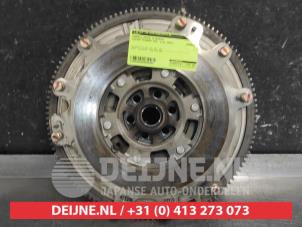 Gebruikte Vliegwiel dubbele massa Nissan Primera Wagon (W12) 2.0 16V Prijs € 30,00 Margeregeling aangeboden door V.Deijne Jap.Auto-onderdelen BV