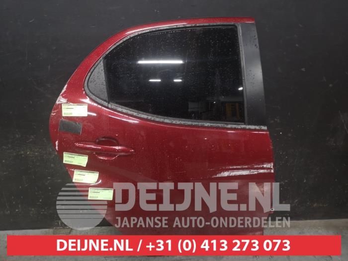 Toyota Yaris Tür 4-türig rechts hinten O668331