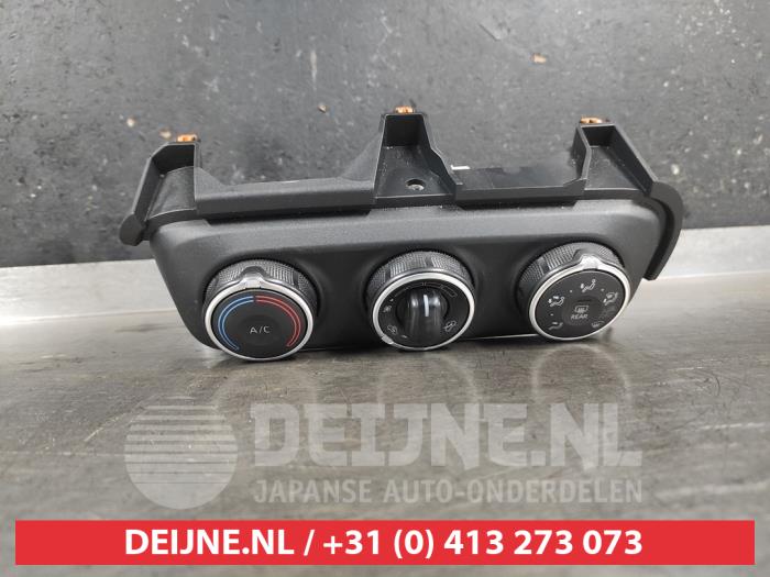 Toyota Yaris Kachel Bedieningspaneel O668341