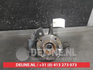 Nissan Micra Fusee rechts-voor O668353 foto 2