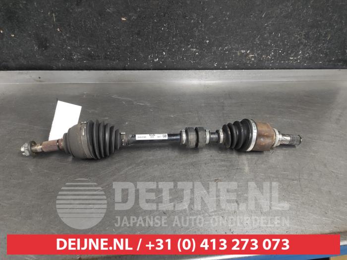 Nissan Micra Aandrijfas links-voor O668441