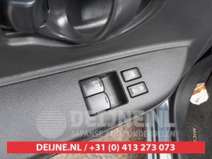 Nissan Micra Kombischalter Fenster O668401 foto 3