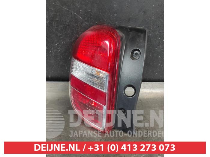 Nissan Micra Achterlicht links O668412