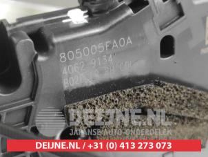 Nissan Micra Front door lock mechanism 4-door, right O668491 photo 3