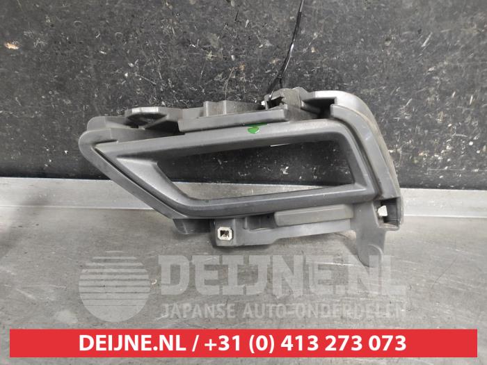 Nissan Micra Bumper Rooster O668546