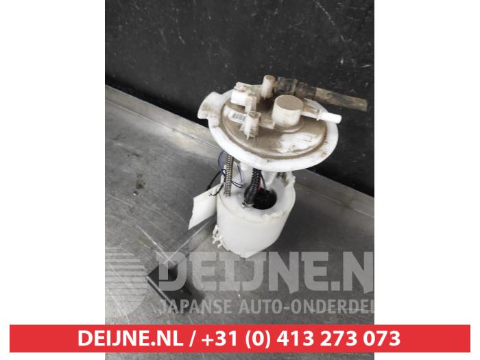 Gebruikte Tank element Pomp Nissan Micra (K13) 1.2 12V DIG-S Prijs € 75,00 Margeregeling aangeboden door V.Deijne Jap.Auto-onderdelen BV