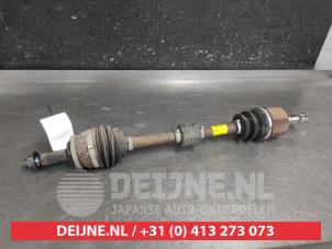 Gebruikte Steekas links-voor Kia Stonic (YB) 1.0i T-GDi 12V Eco-Dynamics+ Prijs € 75,00 Margeregeling aangeboden door V.Deijne Jap.Auto-onderdelen BV