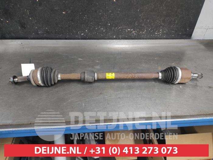 Gebruikte Aandrijfas rechts-voor Kia Stonic (YB) 1.0i T-GDi 12V Eco-Dynamics+ Prijs € 85,00 Margeregeling aangeboden door V.Deijne Jap.Auto-onderdelen BV