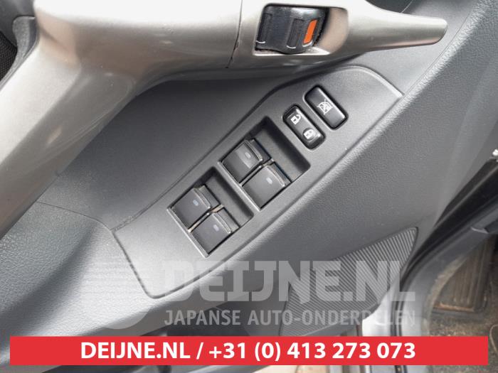 Toyota Verso Combischakelaar ramen O668608