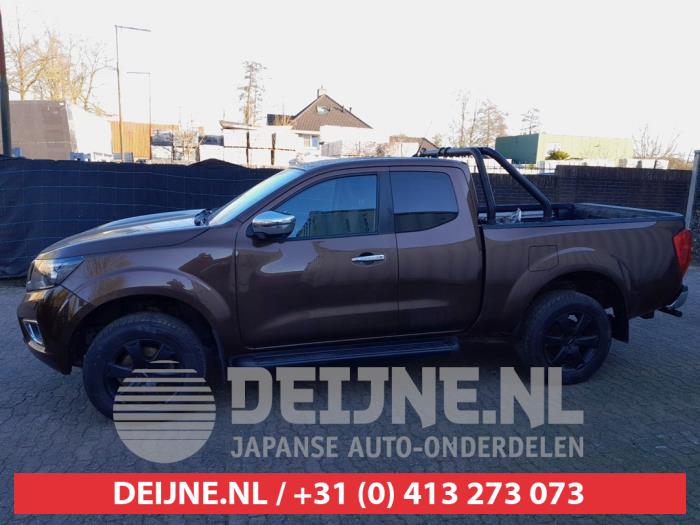 Nissan Navara Portierruit 4Deurs links-voor O668672
