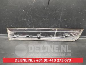 Toyota Yaris Türleiste O668841 foto 2