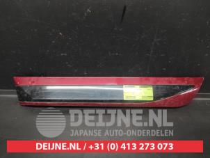 Gebruikte Portierlijst Toyota Yaris III (P13) 1.5 16V Hybrid Prijs € 75,00 Margeregeling aangeboden door V.Deijne Jap.Auto-onderdelen BV