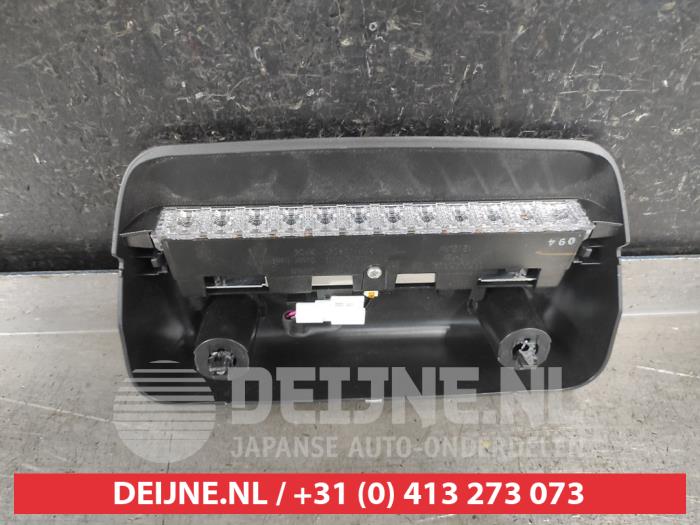 Toyota Yaris Extra Remlicht midden O669020