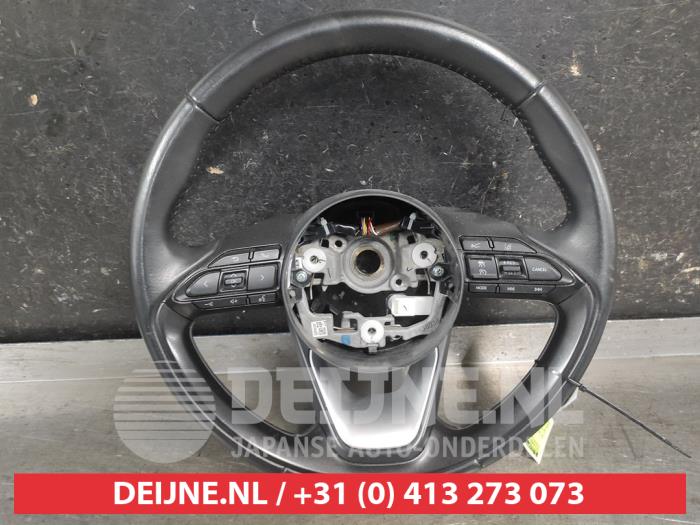 Toyota Yaris Lenkrad O669085