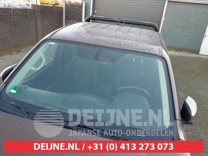 Nissan Navara Frontscreen O669092