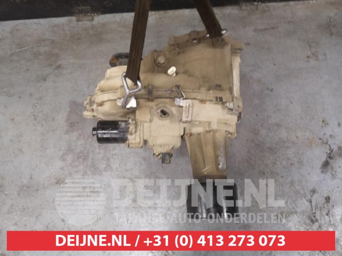 Nissan Navara Tussenbak 4x4 O669108