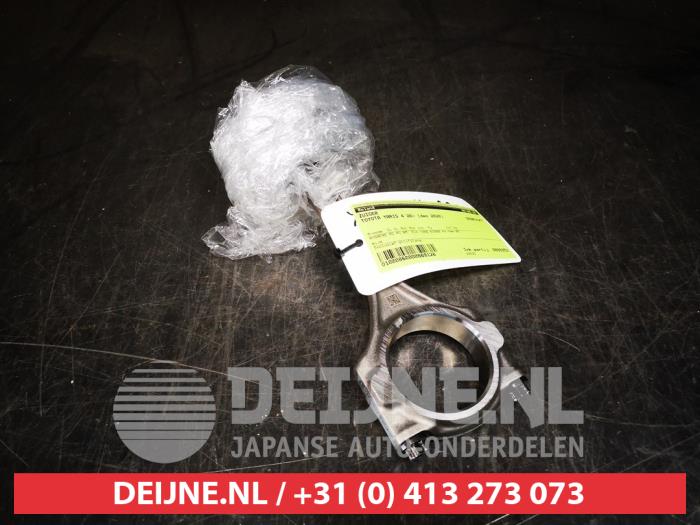 Gebruikte Zuiger Toyota Yaris IV (P21/PA1/PH1) 1.5 12V Hybrid 115 Prijs € 50,00 Margeregeling aangeboden door V.Deijne Jap.Auto-onderdelen BV