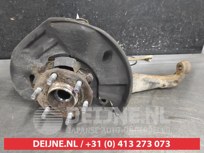 Nissan Navara Knuckle, front left O669152