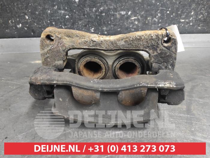Nissan Navara Remklauw (Tang) links-voor O669156