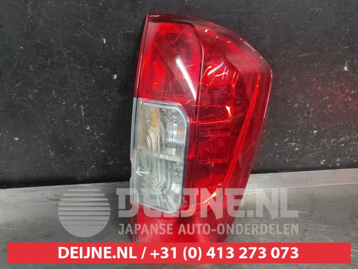 Nissan Navara Taillight, right O669173