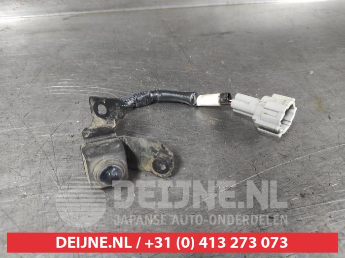 Nissan Navara Reversing camera O669184