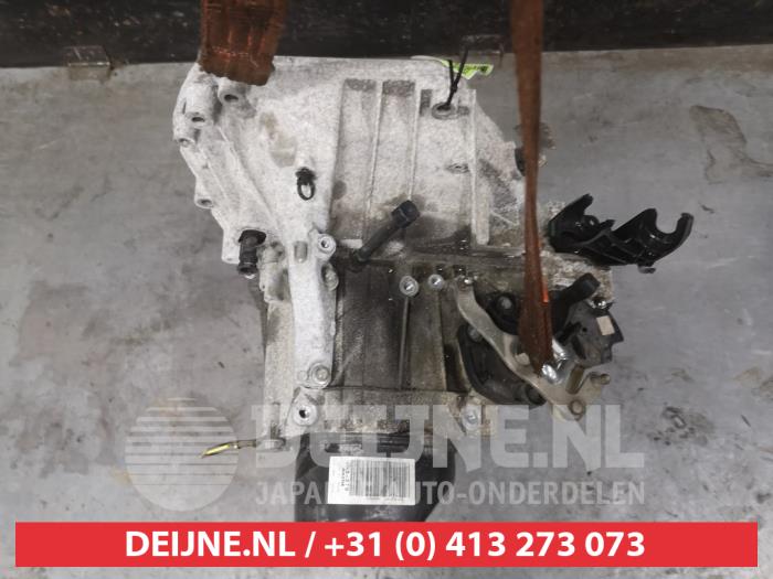 Nissan Micra Gearbox O669240