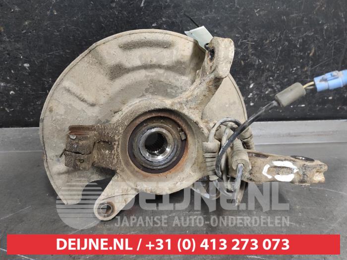 Suzuki SX-4 Knuckle, front left O669313