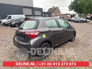 Gebruikte Achterklep reflector rechts Toyota Yaris III (P13) 1.5 16V Dual VVT-iE Prijs € 75,00 Margeregeling aangeboden door V.Deijne Jap.Auto-onderdelen BV