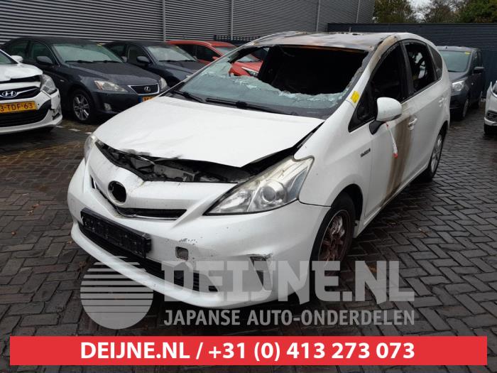 Toyota Prius Plus Mistlamp links-voor O669567