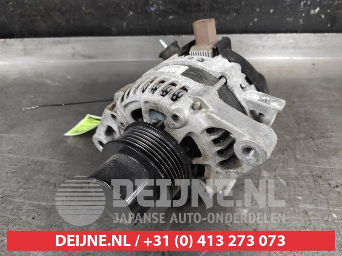 Gebruikte Dynamo Toyota Aygo (B40) 1.0 12V VVT-i Prijs € 75,00 Margeregeling aangeboden door V.Deijne Jap.Auto-onderdelen BV
