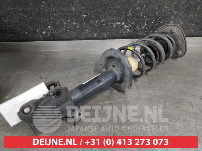 Mitsubishi Colt Front shock absorber rod, right O669679