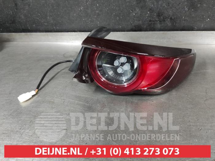 Mazda 3 Taillight, right O669702