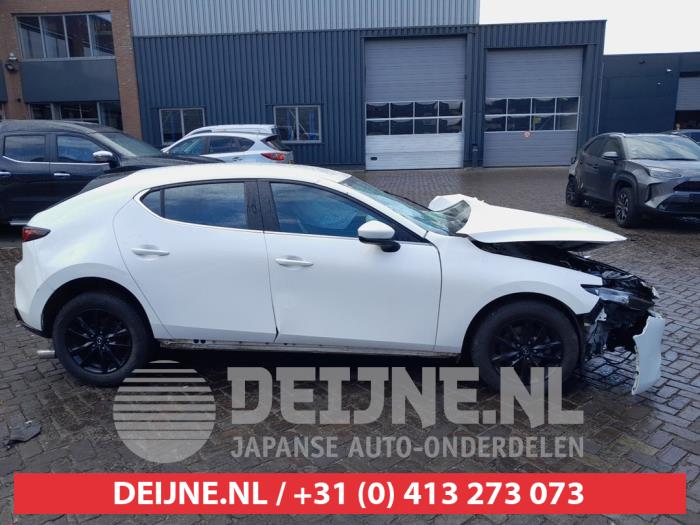 Mazda 3 Portierruit 4Deurs rechts-achter O669709