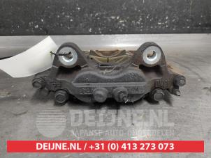 Toyota Hilux Front brake calliper, right O669830 photo 2